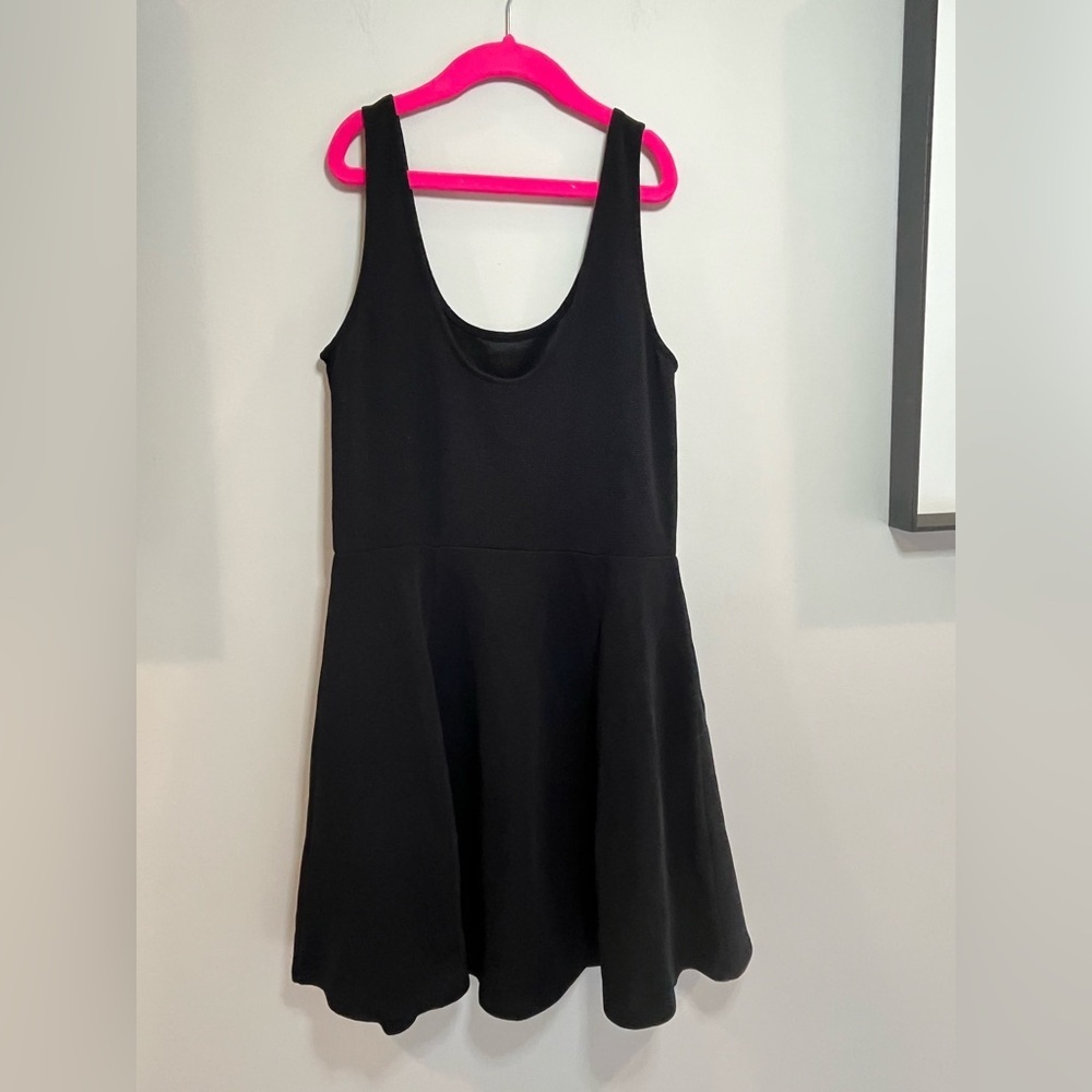 H&M Classic Black Mini Dress - Picture 3 of 4